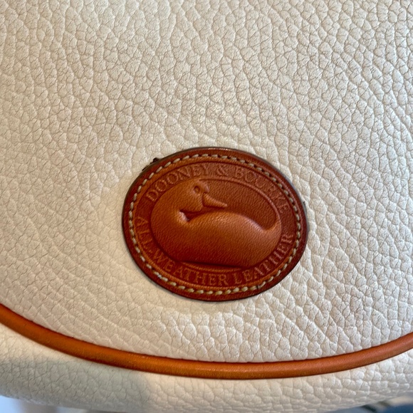 Vintage Dooney Bourke All Weather Leather Handbag! - Picture 3 of 16